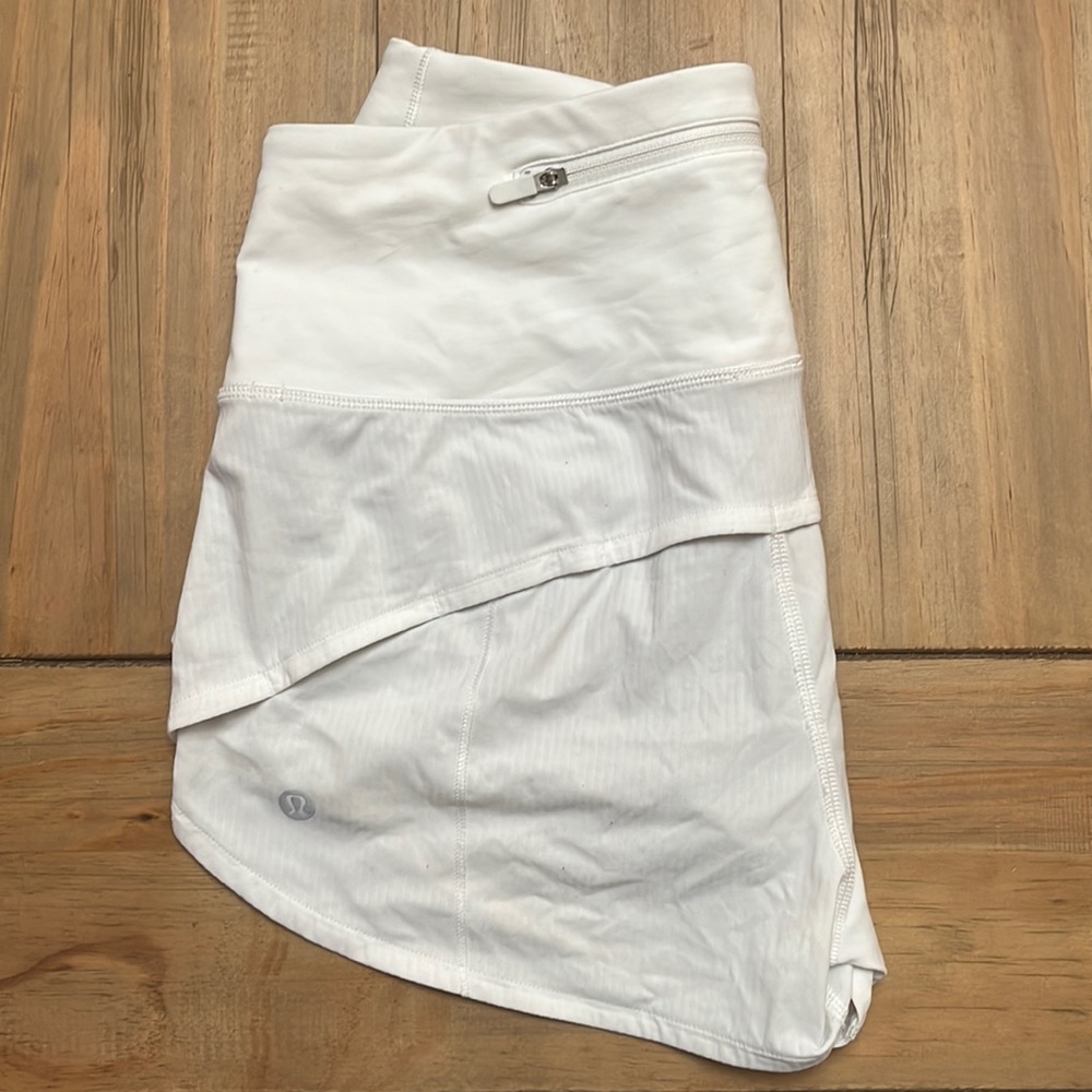 Lulu lemon high rise speed up shorts 2.5”